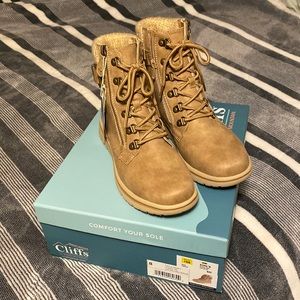 Womens Hearty Style Cliff’s Boots